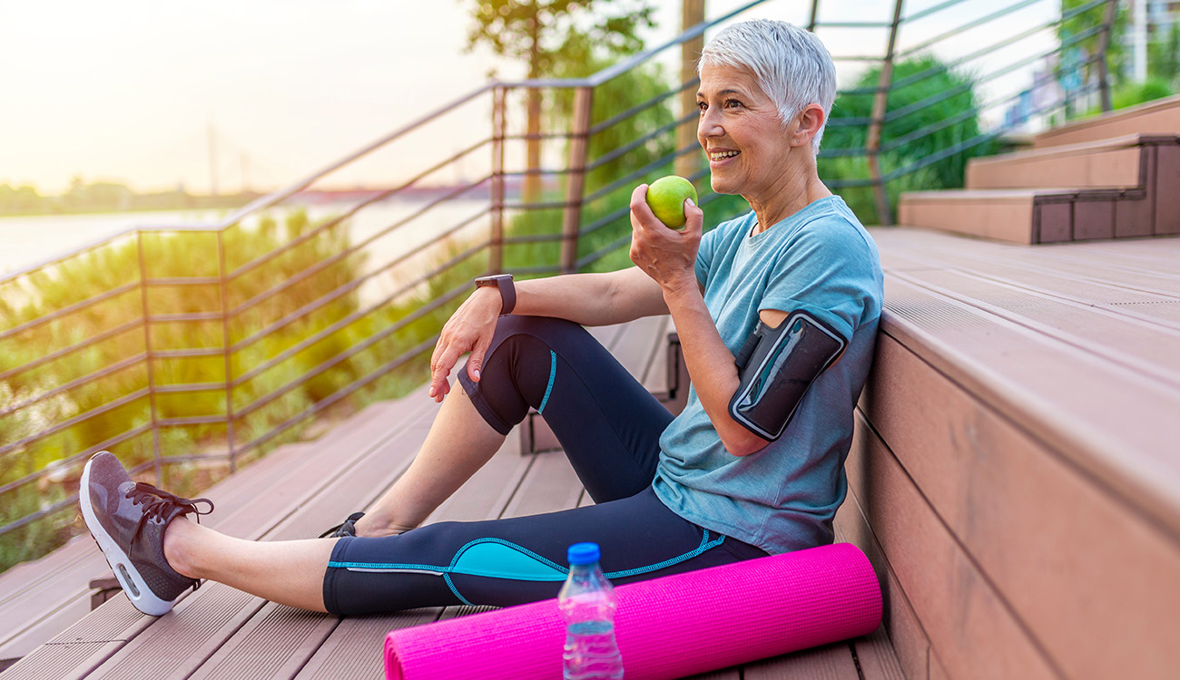 4 Hacks to Crush Your Sugar Cravings